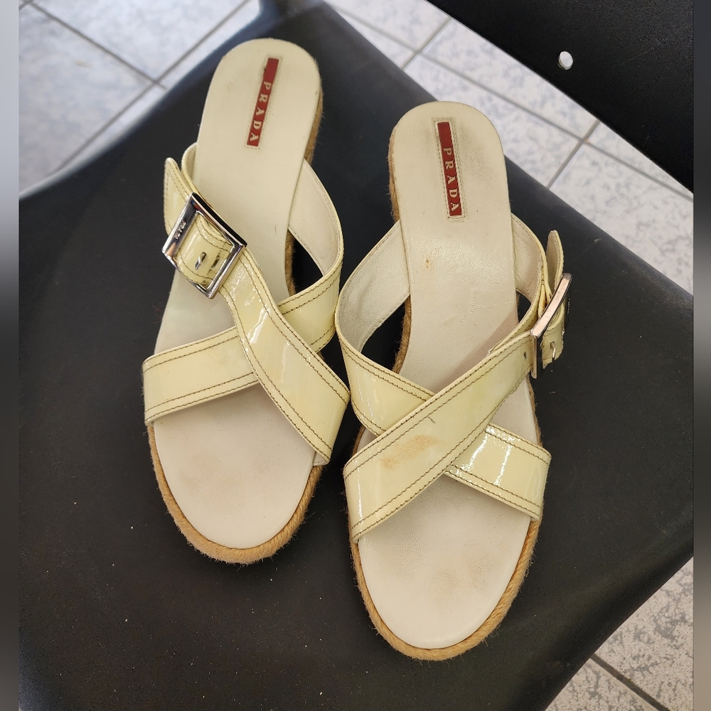 Prada wedge sandal.Calzature Donna. Patent leather with rope weave wedge size 40